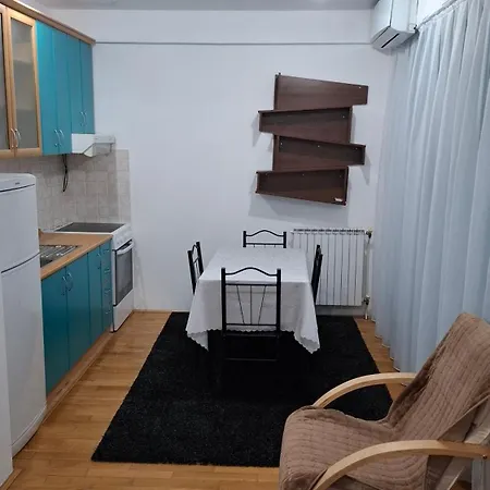Romansa Lägenhet Skopje