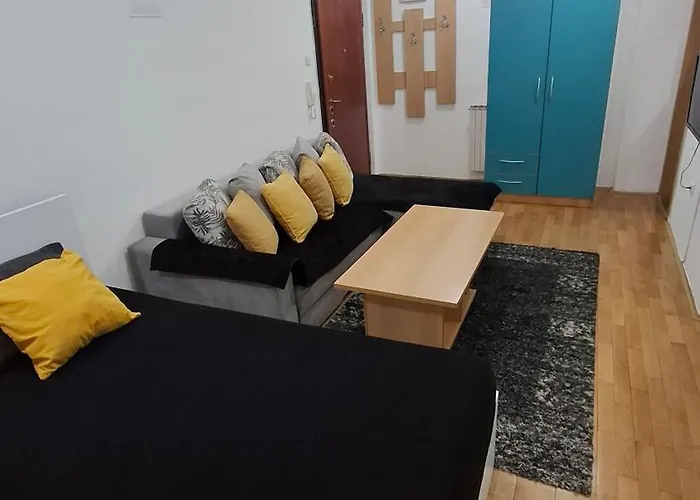 Romansa Apartament *