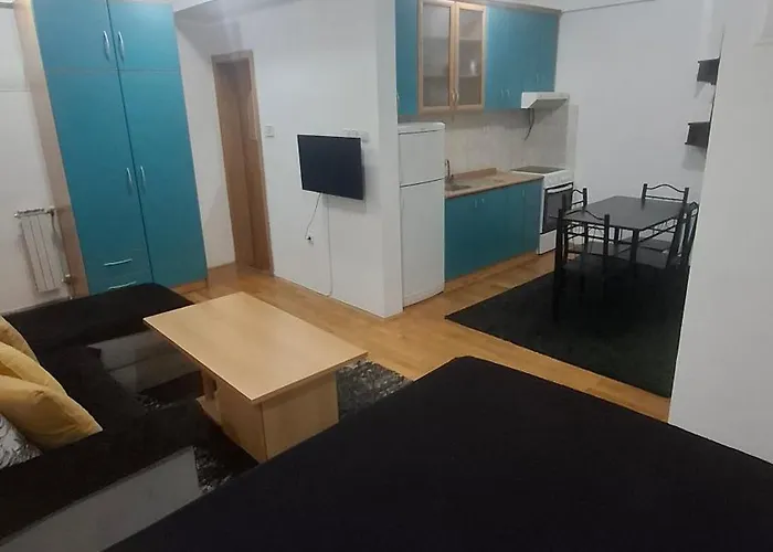 Romansa Apartament *